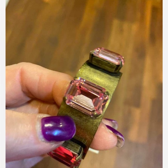 NWT Pink Stone Bracelet - Picture 1 of 3